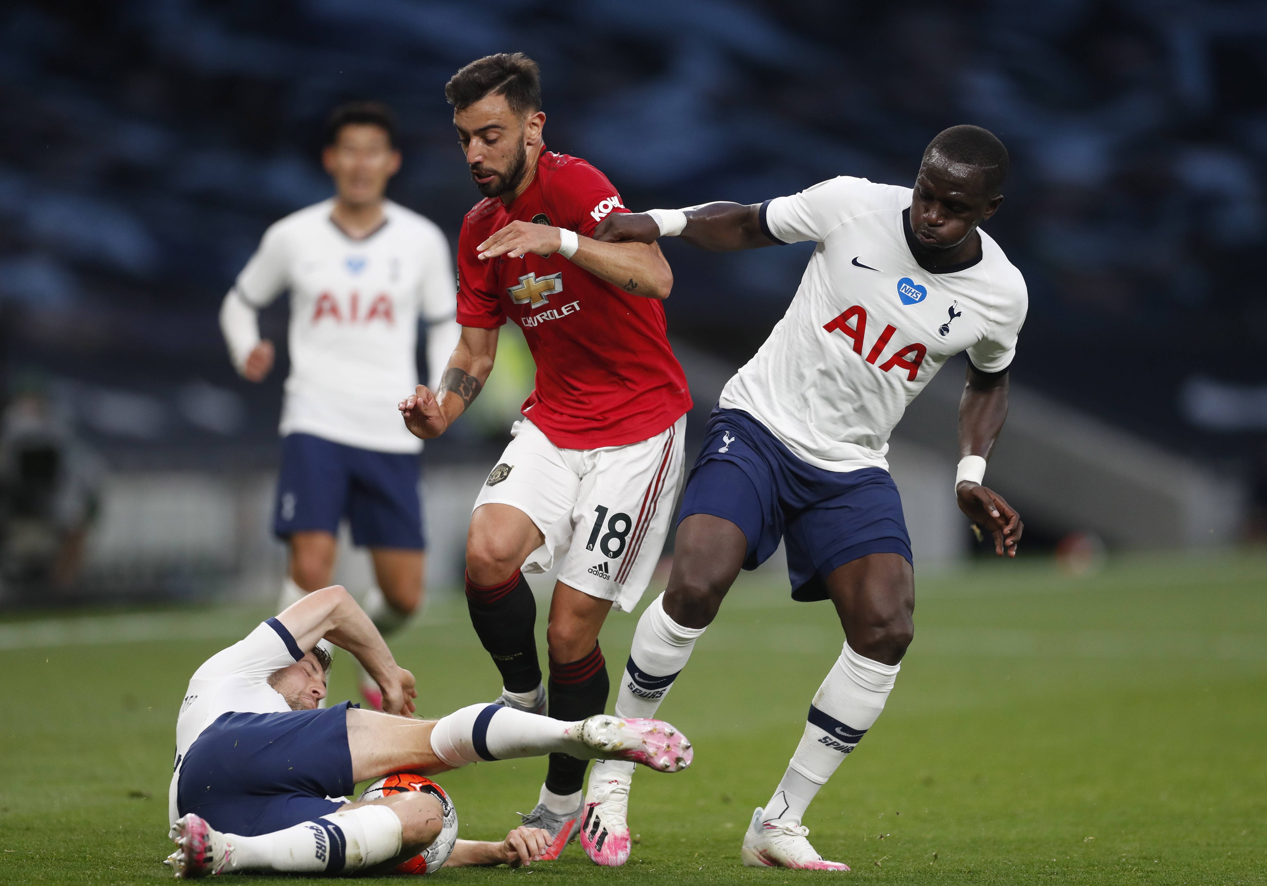 年轻前锋德 年轻前锋德